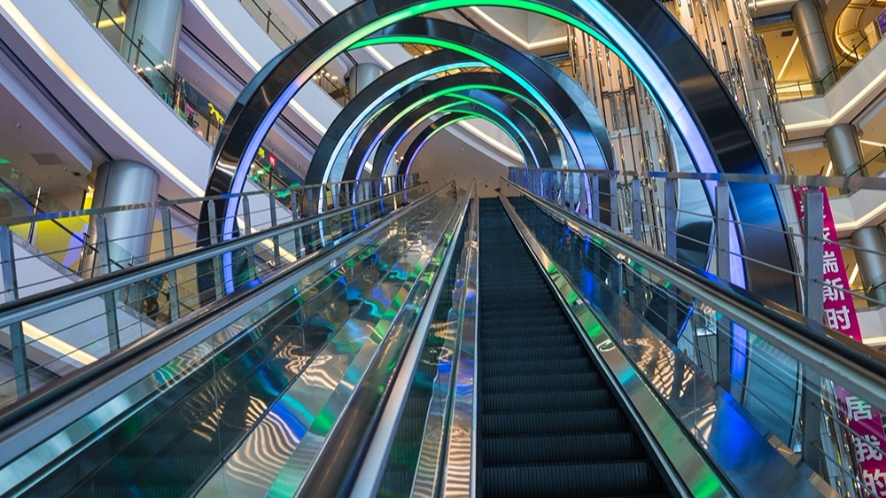 北京保潔公司：如何清潔電動扶梯，這里有方法！