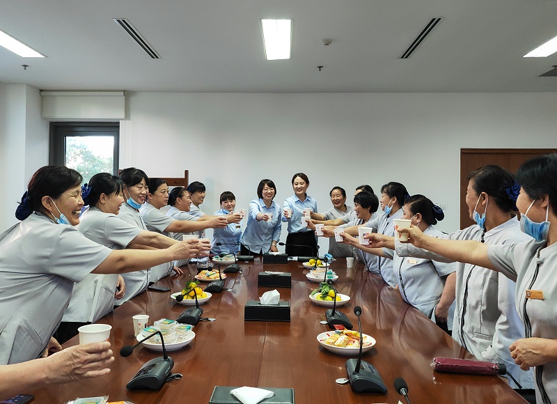 美汐清潔,北京保潔公司, 慰問一線員工